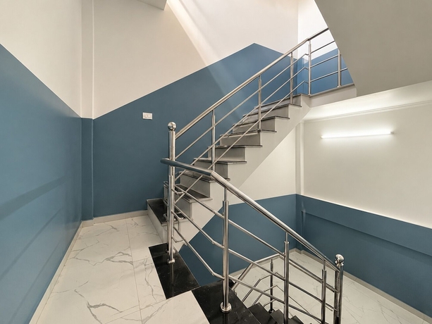 Imagen de la habitación del Hotel The Viraj Palace. Foto 15