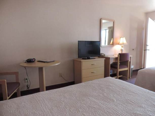 Imagen de la habitación del Hotel The Virginian Motel. Foto 6