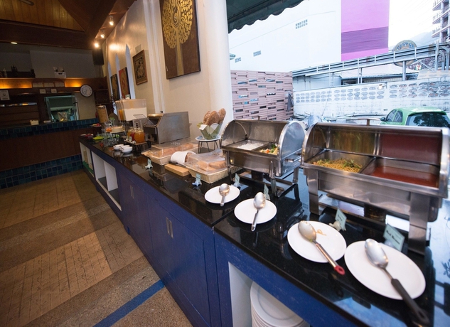 Imagen del bar/restaurante del Hotel The Viridian Resort. Foto 2