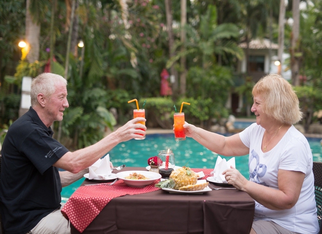 Imagen del bar/restaurante del Hotel The Viridian Resort. Foto 3