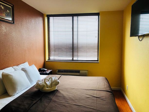 Imagen de la habitación del Hotel The Vue Express. Foto 16