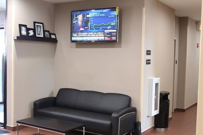 Imagen de los interiores del Hotel The Vue Inn Brooklyn. Foto 13
