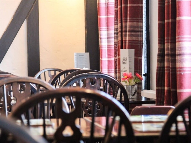 Imagen del bar/restaurante del Hotel The Waggon and Horses. Foto 3