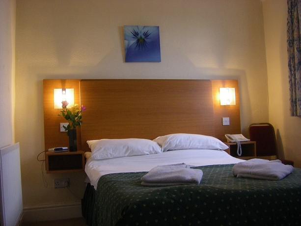Imagen de la habitación del Hotel The Waldorf. Foto 9