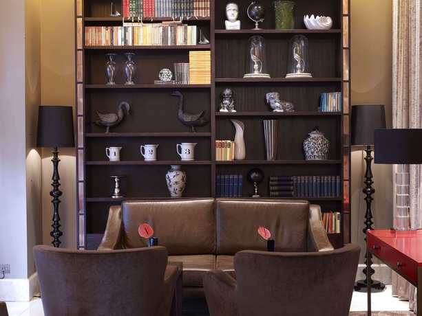 Imagen de los interiores del Hotel The Waldorf Hilton, London. Foto 12