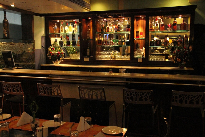 Imagen del bar/restaurante del Hotel The Wall Street Beacon, Jaipur. Foto 2