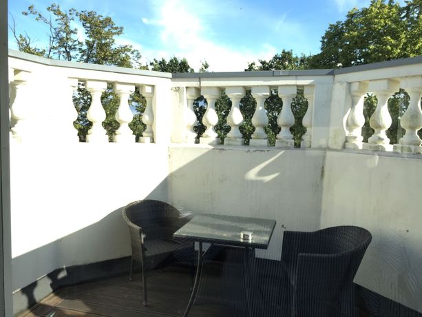 Imagen de la habitación del Hotel The Walton. Foto 13