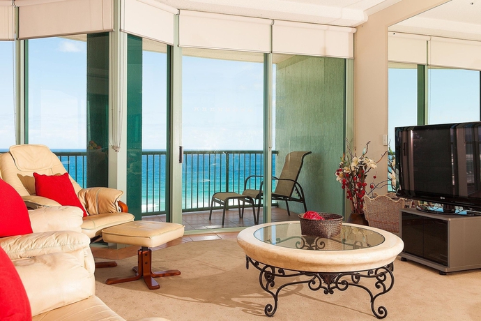 Imagen de los interiores del Hotel The Waterford On Main Beach. Foto 15