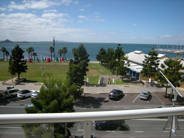 Imagen de los exteriores del Hotel The Waterfront Apartments, Geelong. Foto 39