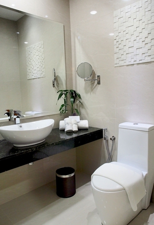 Imagen de la habitación del Hotel The Waterfront, Kuching. Foto 6