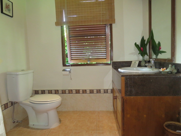 Imagen de la habitación del Hotel The Watergarden. Foto 3