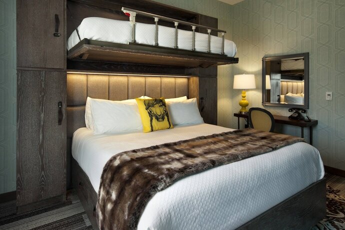 Imagen de la habitación del Hotel The Waterman. Foto 13