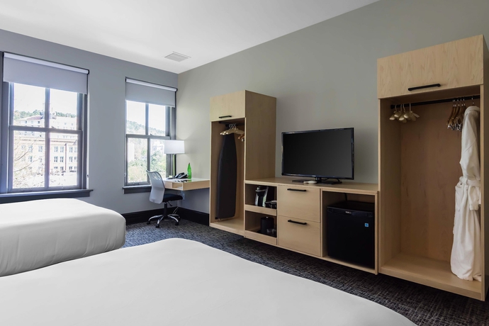 Imagen de la habitación del Hotel The Waters Hot Springs, Tapestry Collection by Hilton. Foto 10