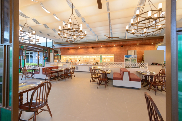 Imagen del bar/restaurante del Hotel The Waters Khao Lak By Katathani. Foto 3