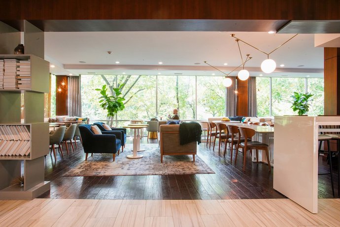 Imagen de los interiores del Hotel The Watershed. Foto 14