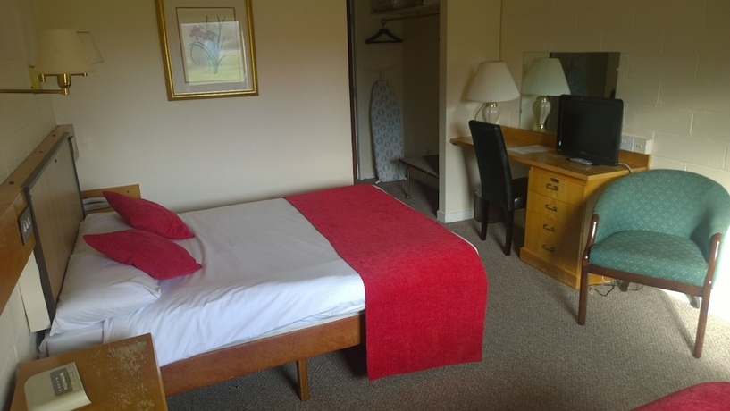 Imagen de la habitación del Hotel The Waterside. Foto 5