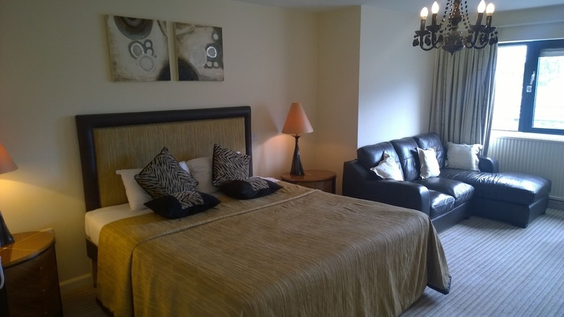 Imagen de la habitación del Hotel The Waterside. Foto 10