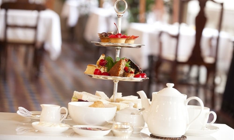 Imagen del bar/restaurante del Hotel The Waterside. Foto 3