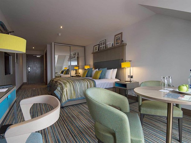 Imagen de la habitación del Hotel The Waterside. Foto 3