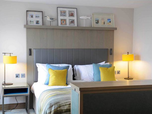 Imagen de la habitación del Hotel The Waterside. Foto 4