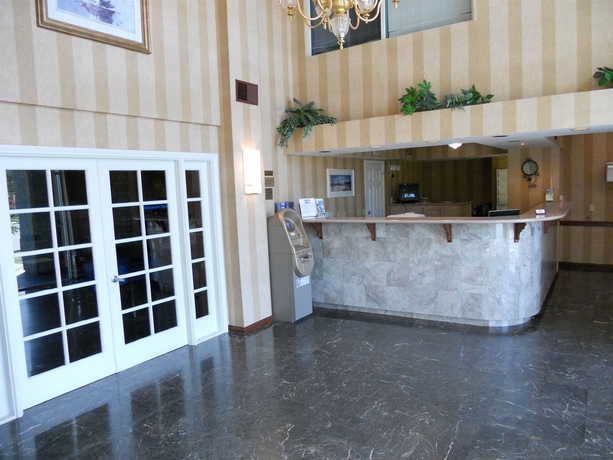 Imagen de los interiores del Hotel The Wave Manhattan Beach. Foto 6