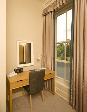 Imagen del bar/restaurante del Hotel The Waverley Castle. Foto 2