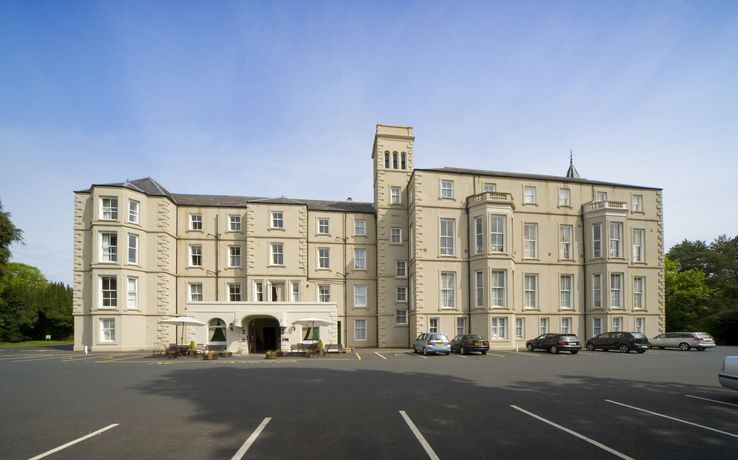 Imagen de los exteriores del Hotel The Waverley Castle. Foto 14