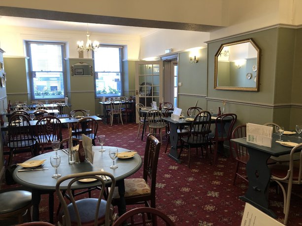 Imagen del bar/restaurante del Hotel The Waverley, Whitehaven. Foto 2