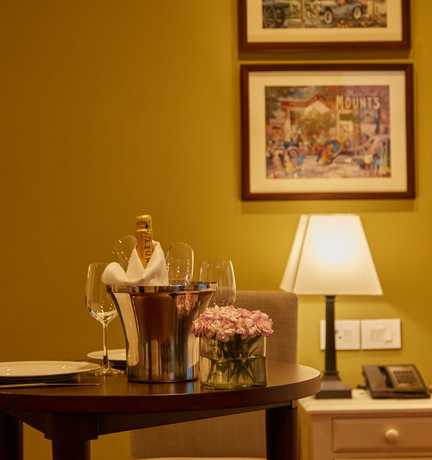 Imagen de la habitación del Hotel The Waverly And Residences. Foto 2