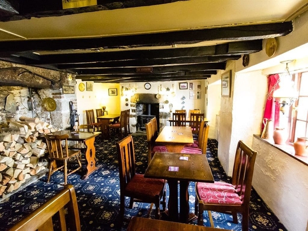 Imagen del bar/restaurante del Hotel The Weary Friar. Foto 6