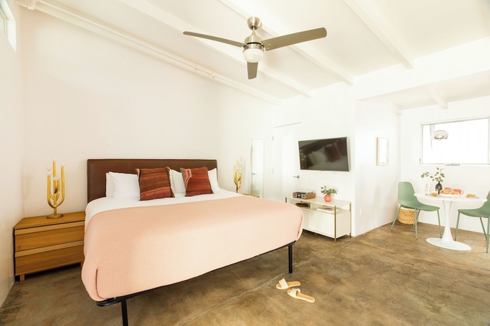Imagen de la habitación del Hotel The Wesley Palm Springs. Foto 3