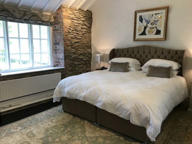 Imagen de la habitación del Hotel The West Arms. Foto 17