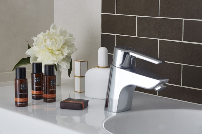 Imagen de la habitación del Hotel The Westbridge. Foto 9