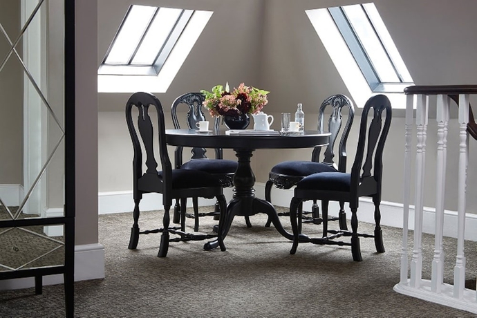 Imagen de la habitación del Hotel The Westbridge. Foto 11