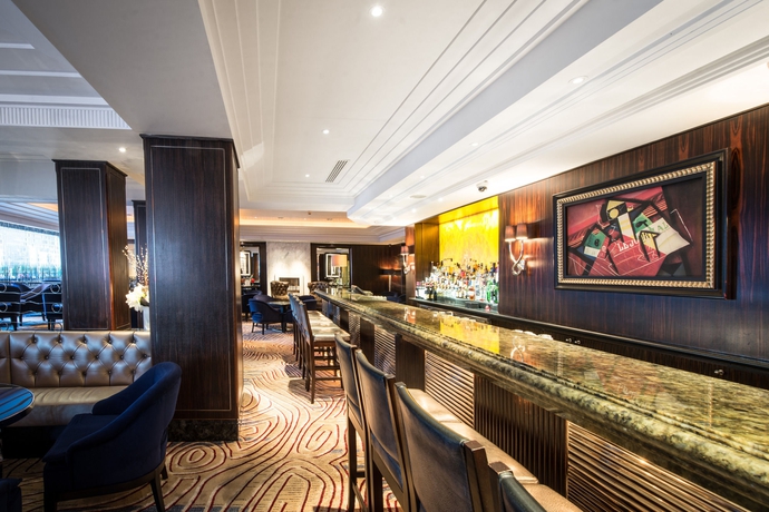 Imagen del bar/restaurante del Hotel The Westbury Mayfair, London, a Luxury Collection. Foto 4