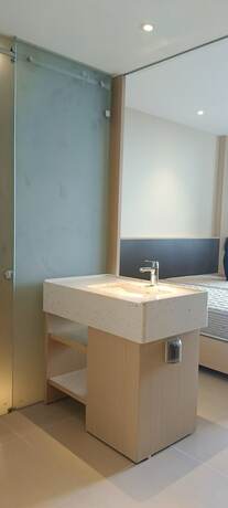 Imagen general del Hotel The Western Seaview Cam Ranh Condotel. Foto 1
