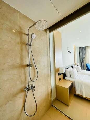 Imagen general del Hotel The Western Seaview Cam Ranh Condotel. Foto 16