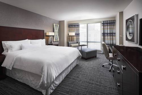 Imagen de la habitación del Hotel The Westin Alexandria Old Town. Foto 5