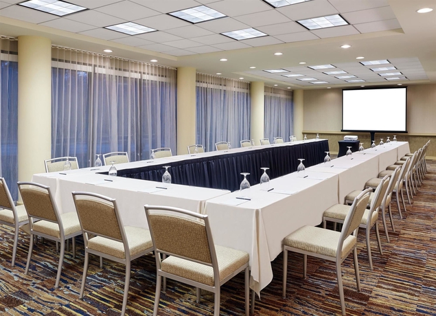 Imagen de los interiores del Hotel The Westin Atlanta Airport. Foto 14