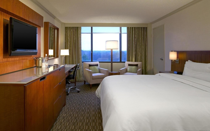 Imagen de la habitación del Hotel The Westin Atlanta Airport. Foto 4