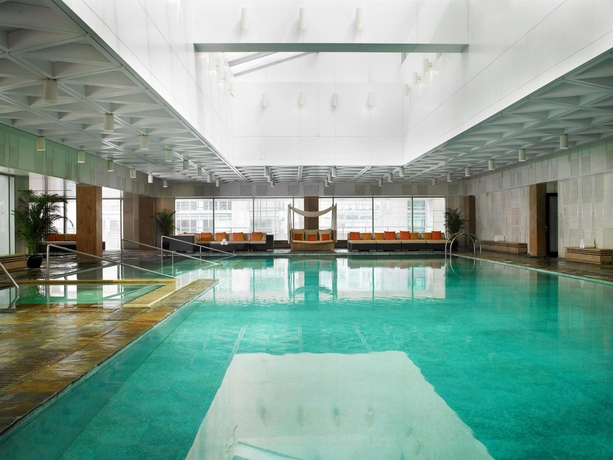 Imagen de la piscina del Hotel The Westin Beijing, Financial Street. Foto 16