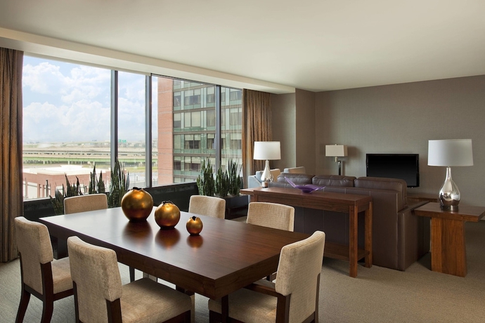 Imagen de la habitación del Hotel The Westin Birmingham. Foto 7