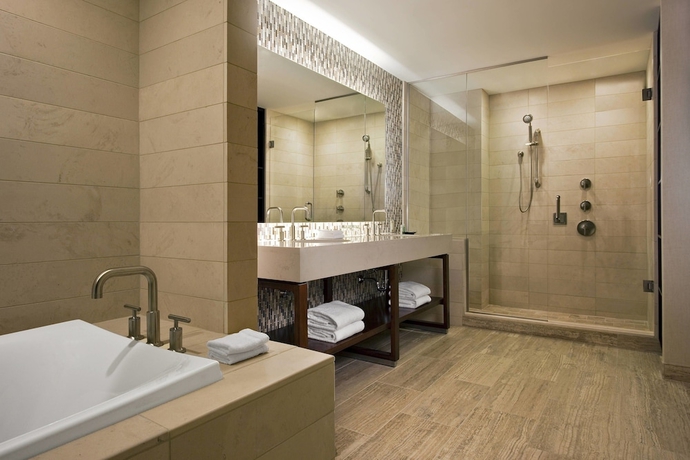 Imagen de la habitación del Hotel The Westin Birmingham. Foto 12