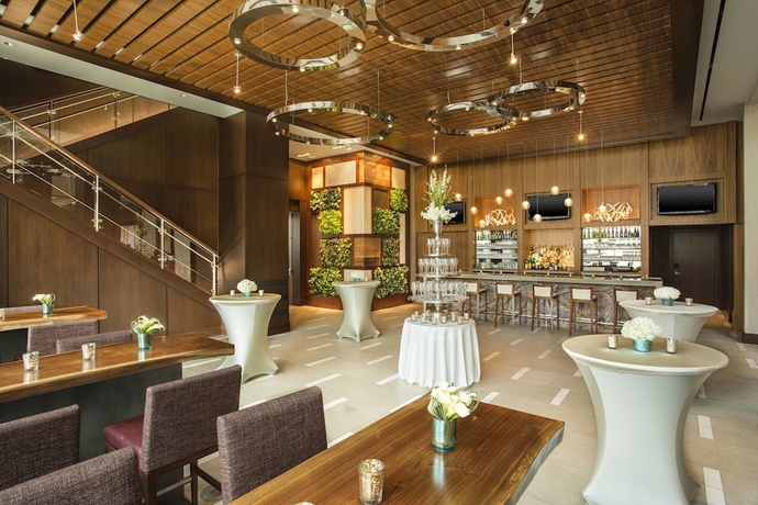 Imagen del bar/restaurante del Hotel The Westin Birmingham. Foto 6