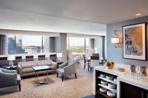 Imagen de la habitación del Hotel The Westin Buckhead Atlanta. Foto 18