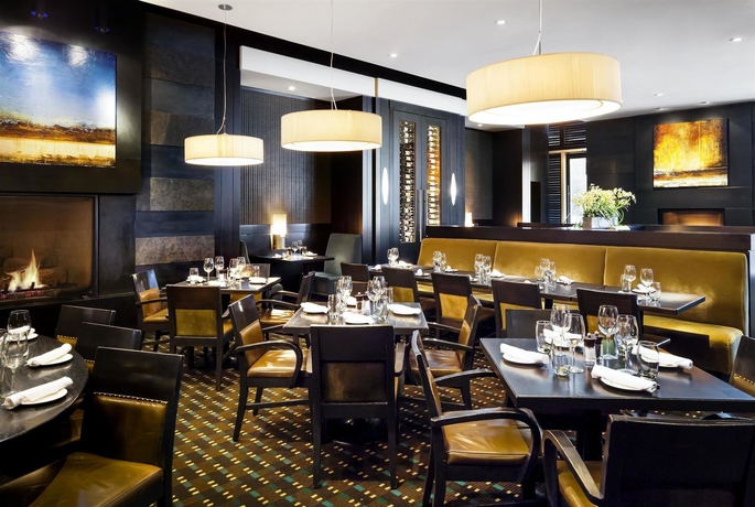 Imagen del bar/restaurante del Hotel The Westin Calgary. Foto 6