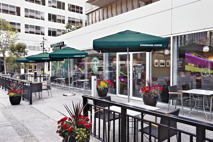 Imagen del bar/restaurante del Hotel The Westin Calgary. Foto 7