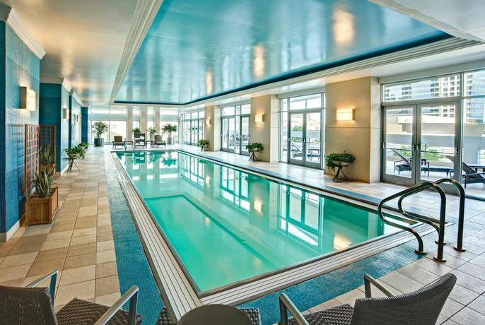 Imagen de la piscina del Hotel The Westin Charlotte. Foto 16