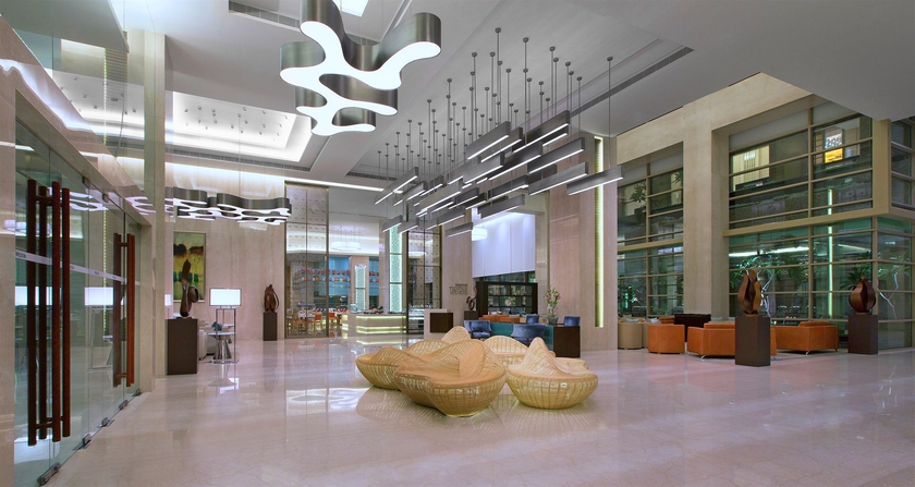 Imagen de los interiores del Hotel The Westin Chennai Velachery. Foto 13