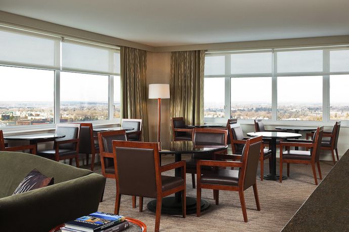 Imagen de los interiores del Hotel The Westin Chicago Lombard. Foto 17